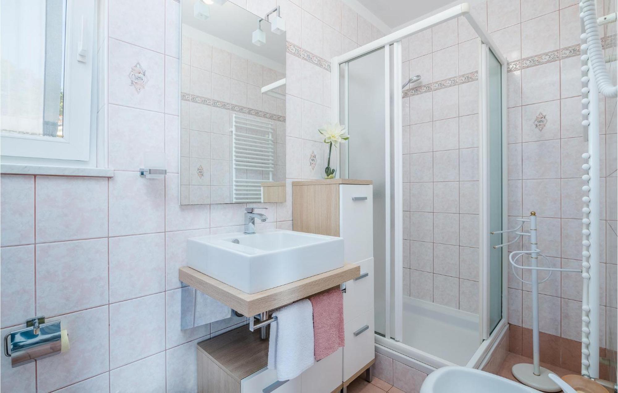 Gorgeous Apartment In Cizici With House Sea View Ngoại thất bức ảnh